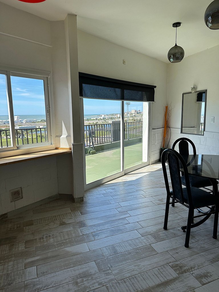 Vista plena al mar - Punta Mogotes, Mar del Plata.