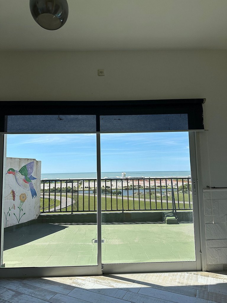 Vista plena al mar - Punta Mogotes, Mar del Plata.