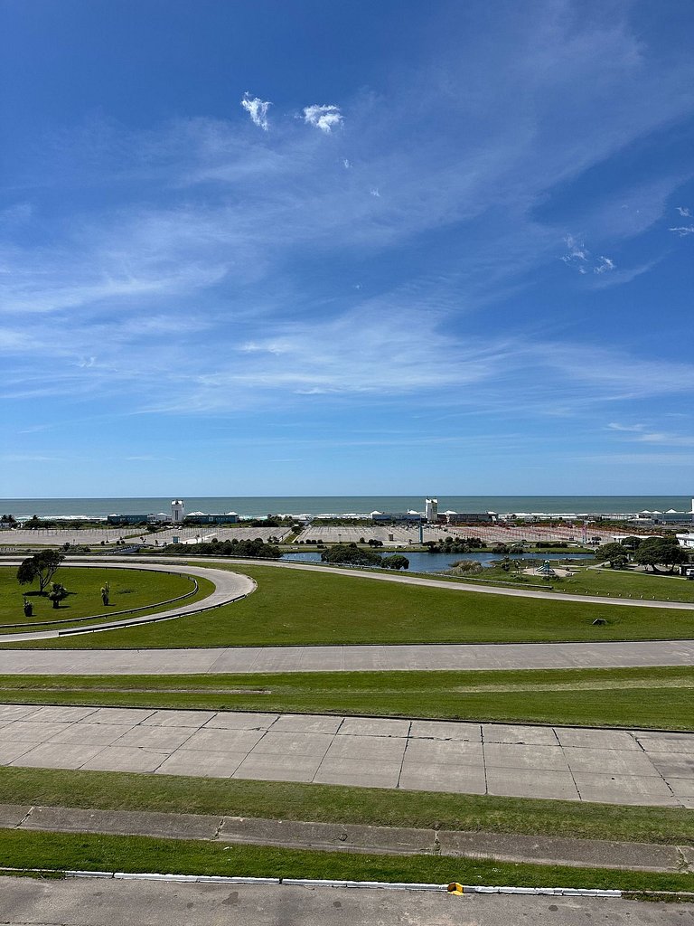 Vista plena al mar - Punta Mogotes, Mar del Plata.