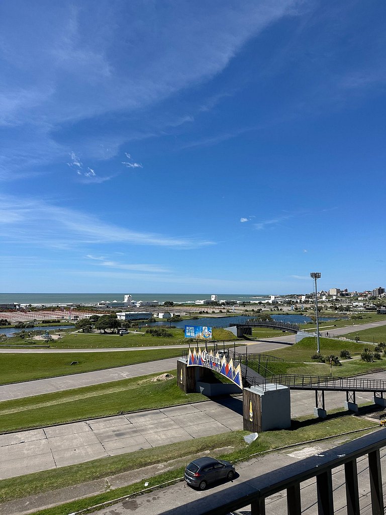Vista plena al mar - Punta Mogotes, Mar del Plata.