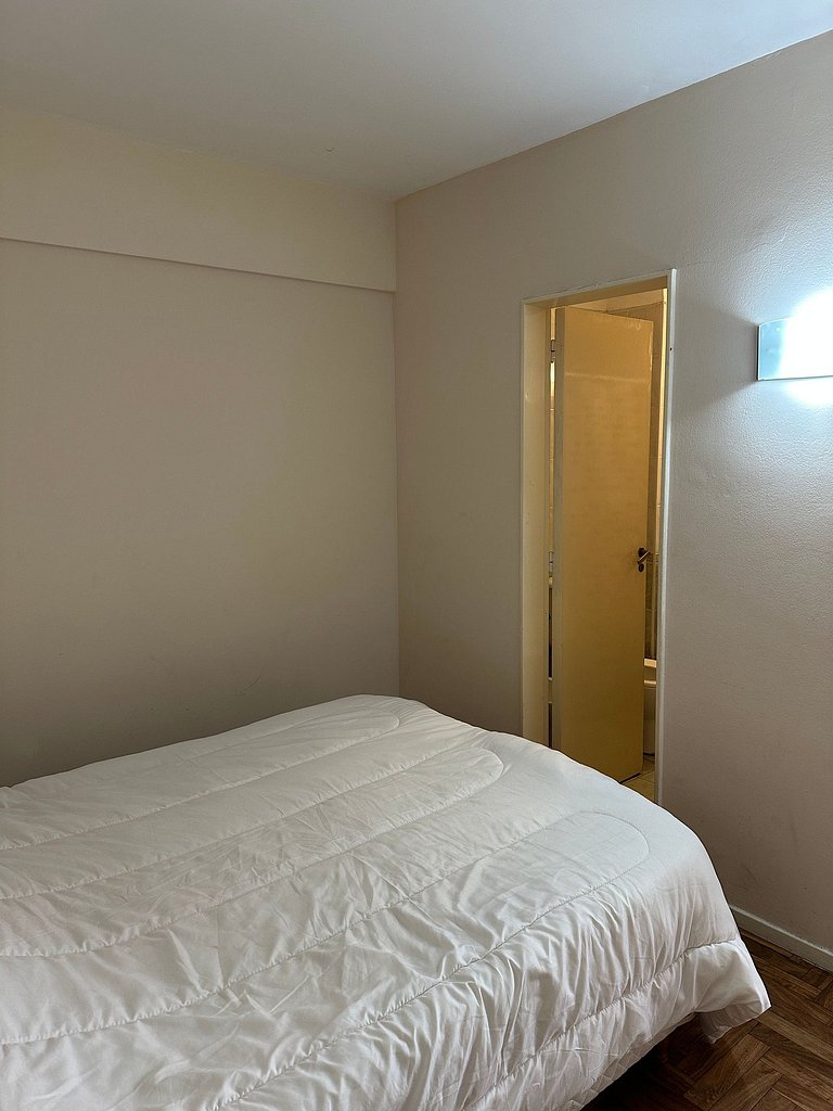 Cómodo departamento a media cuadra de PLAZA COLON