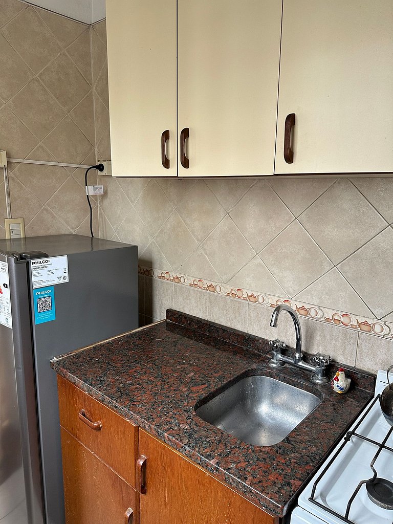 Cómodo departamento a media cuadra de PLAZA COLON