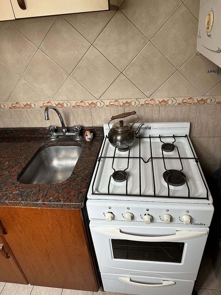 Cómodo departamento a media cuadra de PLAZA COLON