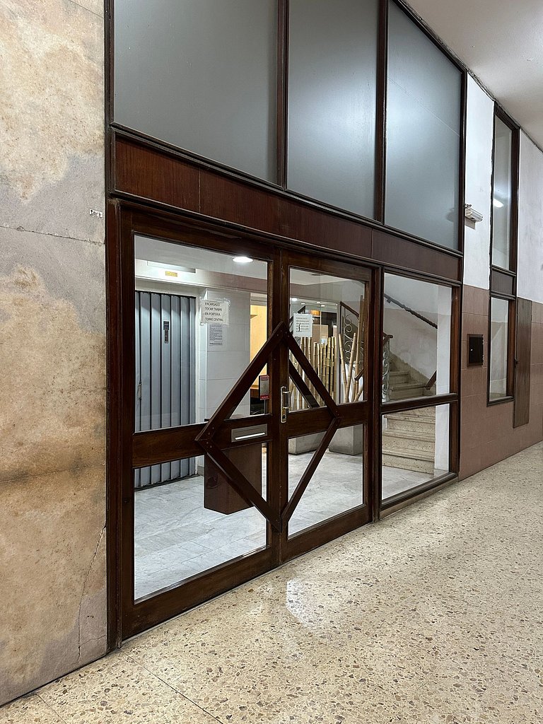 Cómodo departamento a media cuadra de PLAZA COLON