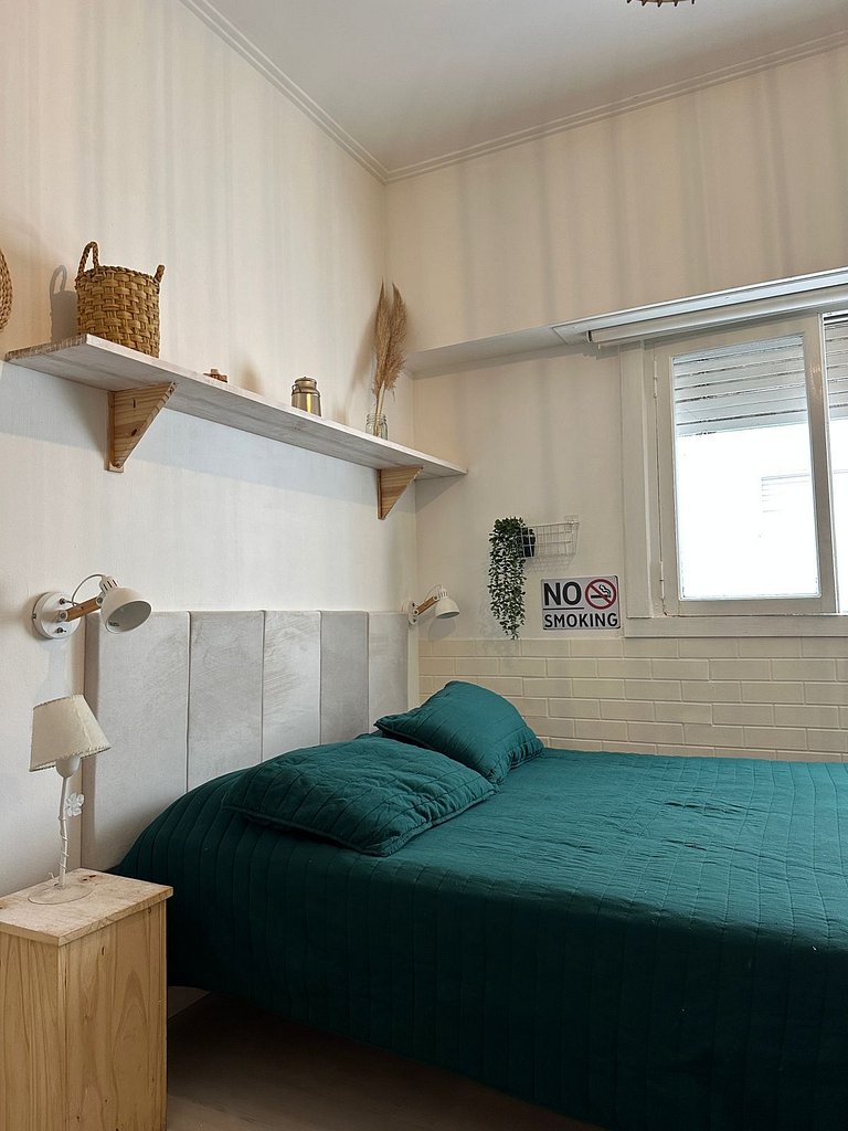 Hermoso monoambiente sobre Avenida Colon